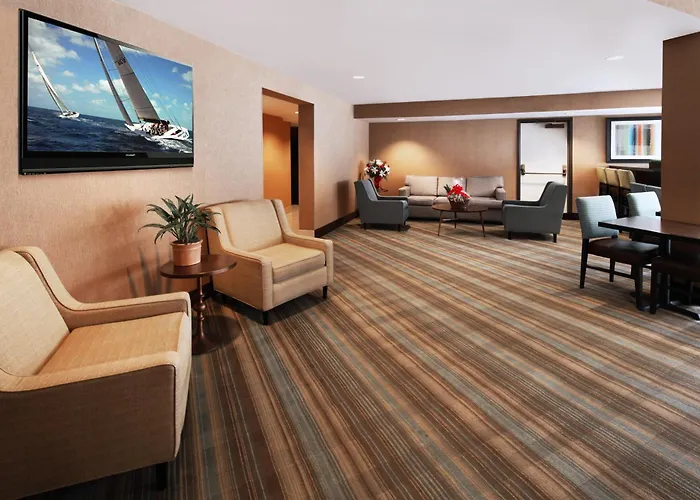 Holiday Inn Express Port Hueneme By Ihg