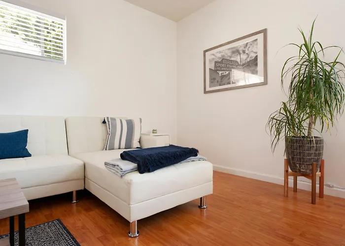 30 Pct Off! Malibu Peaceful Getaway, Beach, Ocean
