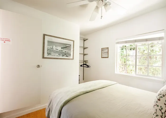 30 Pct Off! Malibu Peaceful Getaway, Beach, Ocean