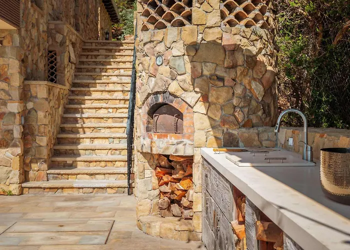 Casa Di Pietra By Stay Awhile Villas
